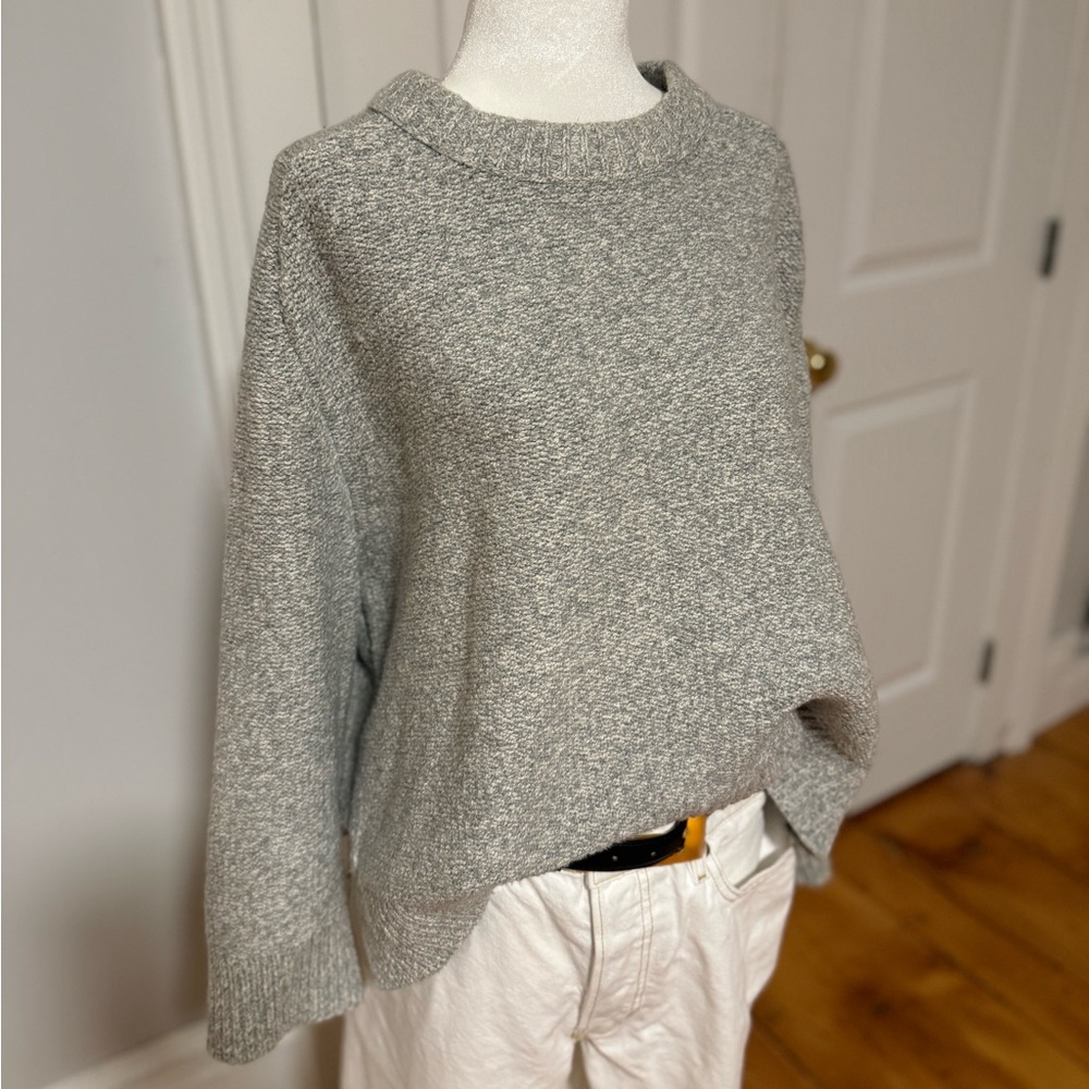 Abercrombie & Fitch Madeline Crew Sweater – Size large